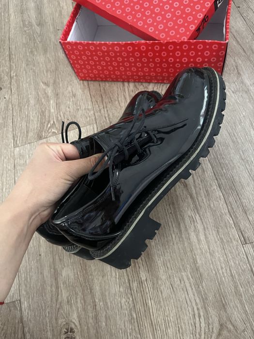 лоферы обувь женская