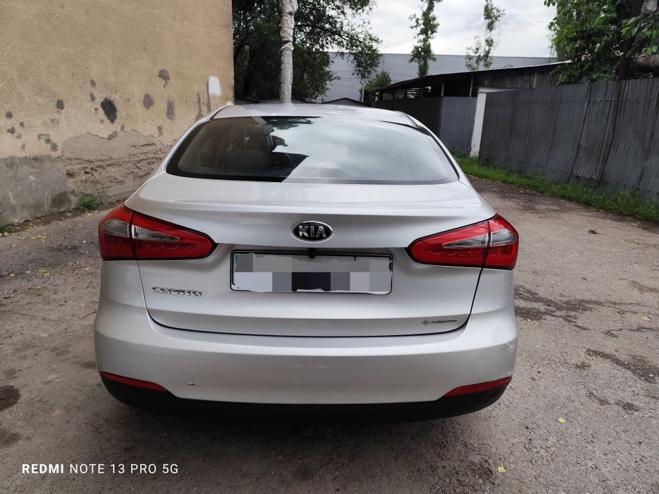 Продаю машину Kia Cerato