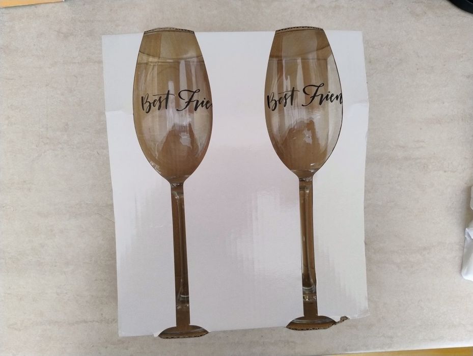 Чаши за вино Best friends