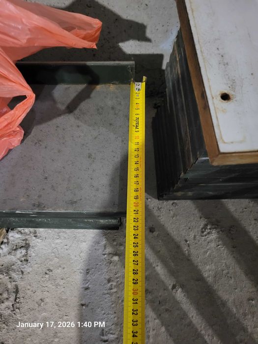 метеални стелажи