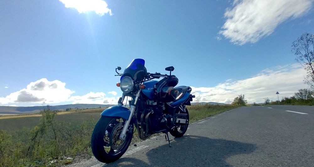 Motocicleta Kawasaki ZR-7