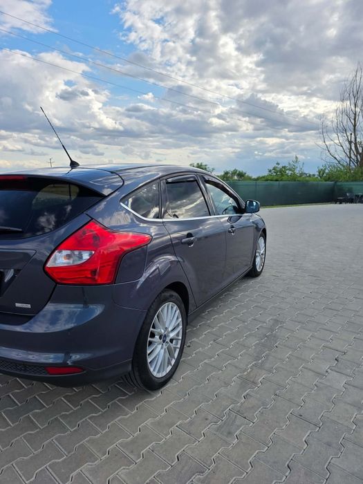 FORD Focus 0 — imagine 5