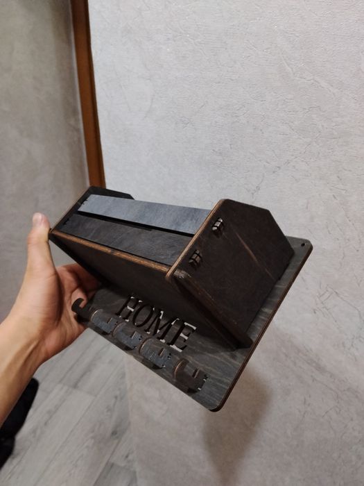 Продам полочку для ключей