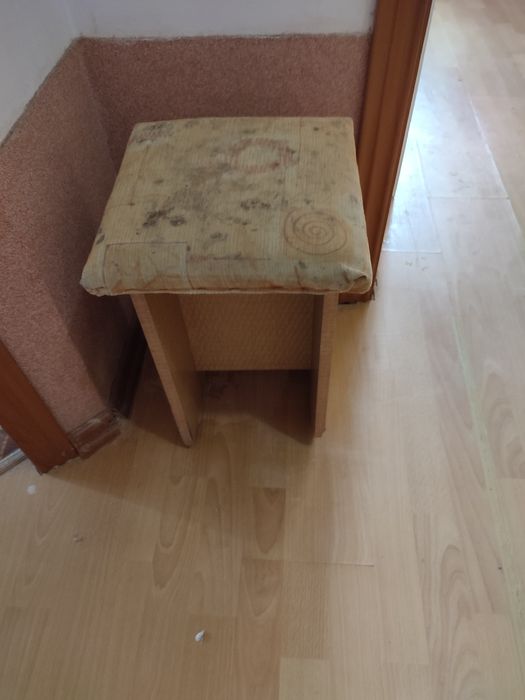 Табуретка мягкая