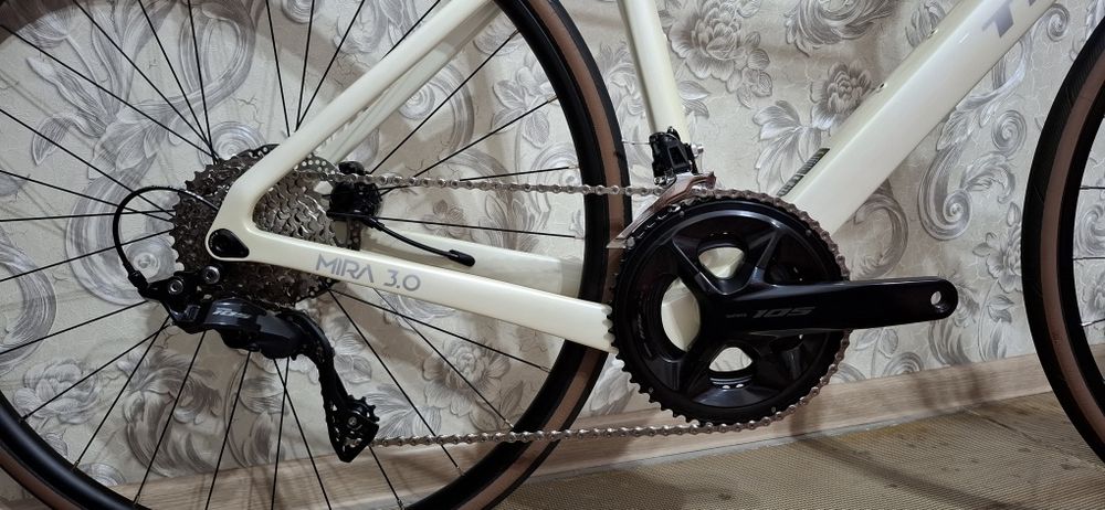 Велосипед Trinx Mira 3.0 Carbon