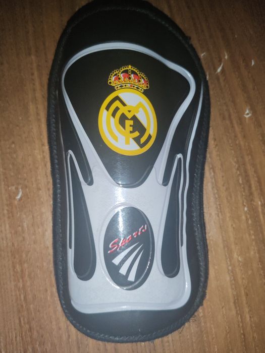 Щитки для футбола «Реал Мадрид»