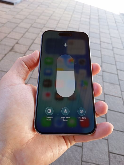 Айфон 15про в хорошем состоянии