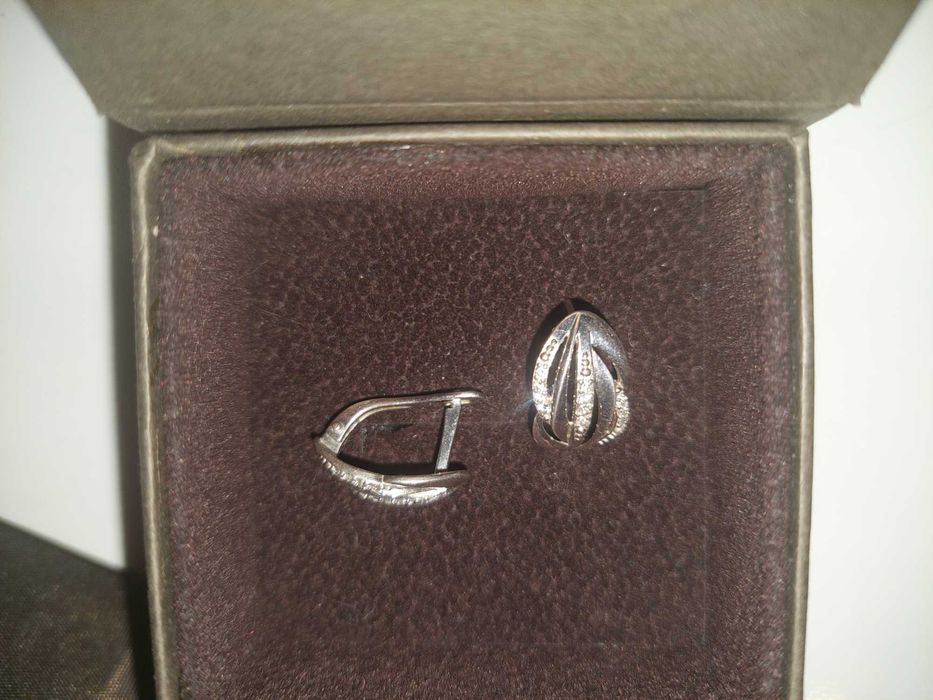 Cercei din argint in cutie cadou Teilor cu fundita