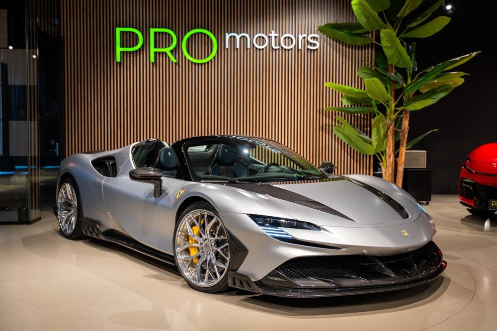 Ferrari SF90 Stradale Ferrari SF90 Spider Keyvany 2022