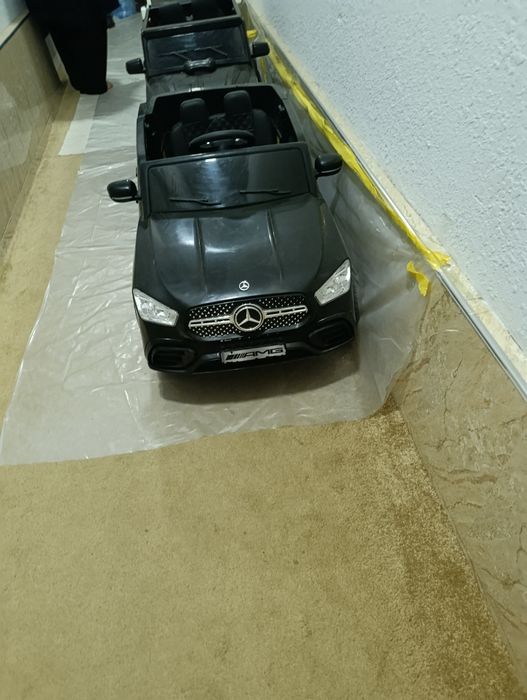Yangdek turgan bolalar moshinasi