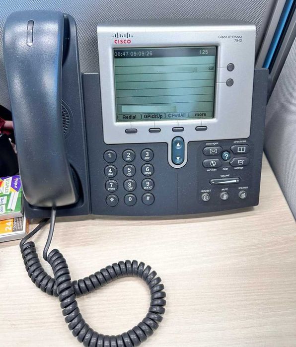 IP телефон Cisco CP-7942G