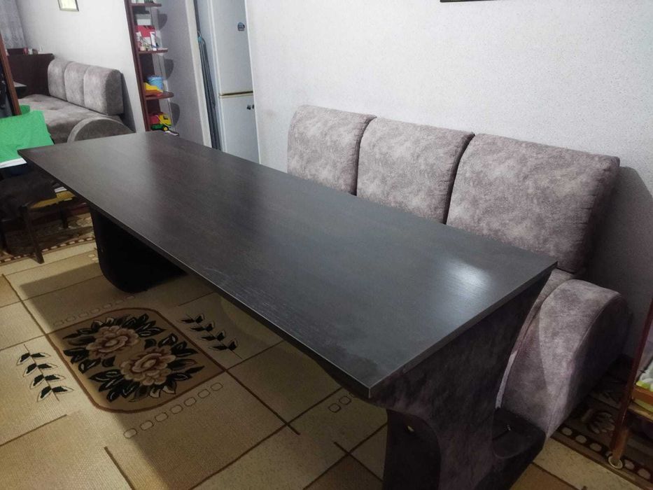 Продам диван Смарт - трансформер со столом