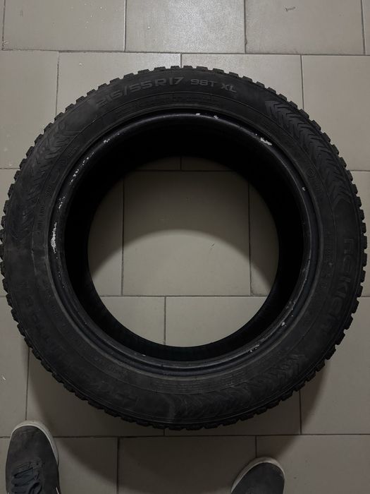 Продам шиповные автошины