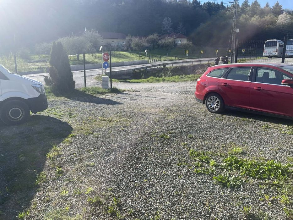 Inchiriez parcare / spatiu pt diverse activitati
