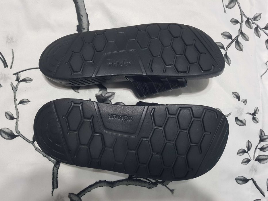 Slapi Adidas Racer TR G58170