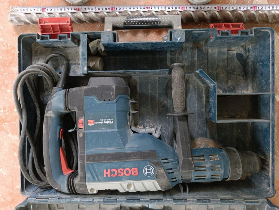 Перфоратор BOSCH