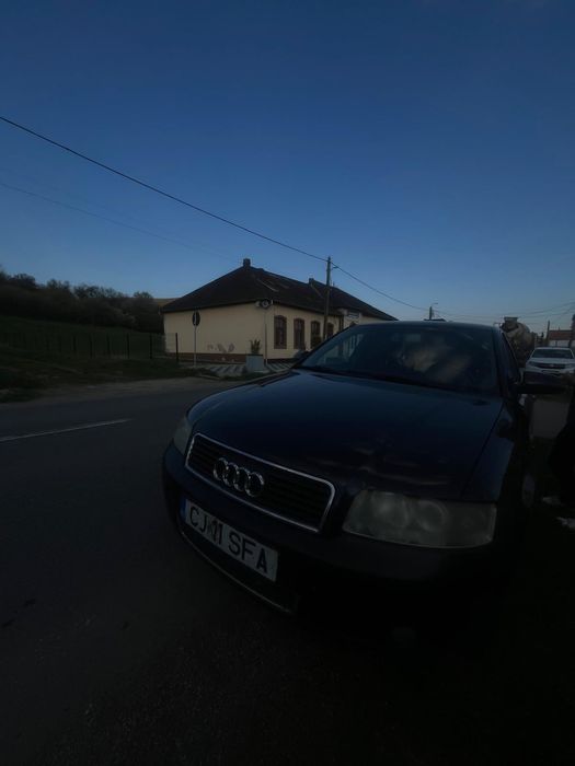 AUDI A4 0 — imagine 4