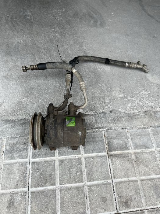 Компресор за климатик Nissan Terrano R20, 2.4 бензин