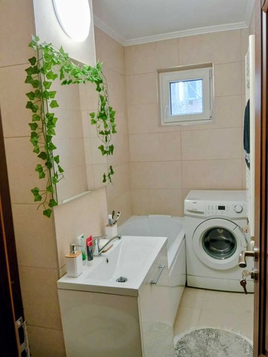 Vand 53.500€ sau închiriez 220€ apartament 2 camere