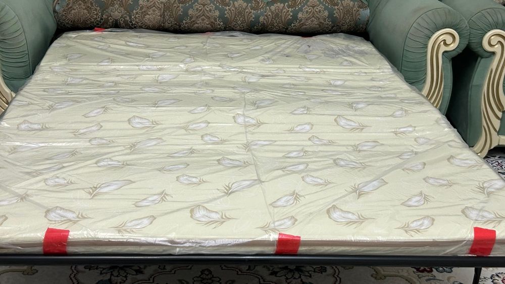 Диван и кресло сатылады