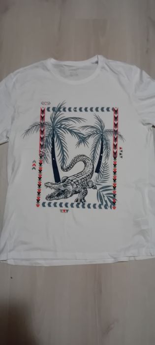 Лека лятна тениска