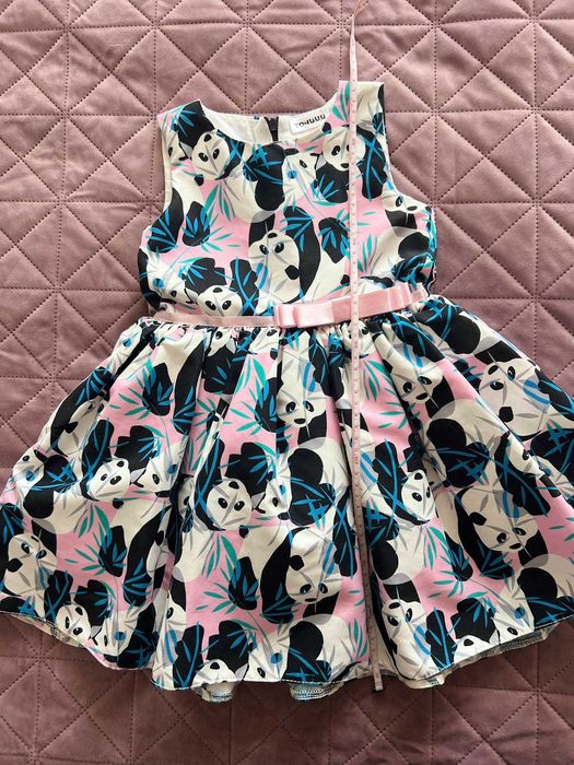 Модерна детска рокля с панди и подарък аксесоар 3-4г., 98/104