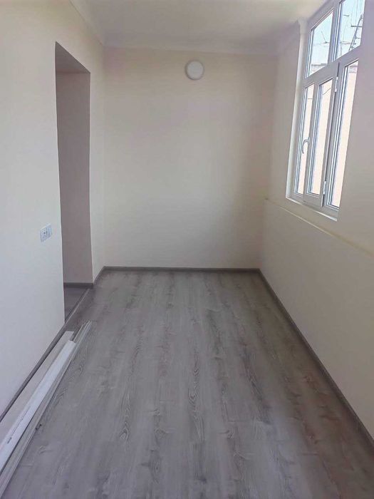 Продается квартира в Яшнабадском Тузел-1. 3-х ком 77-серия не торец