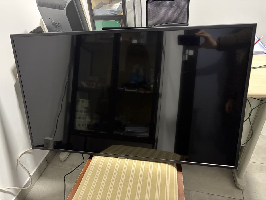 TV Smart 4K Samsung UE43RU7102K diagonala 108 cm