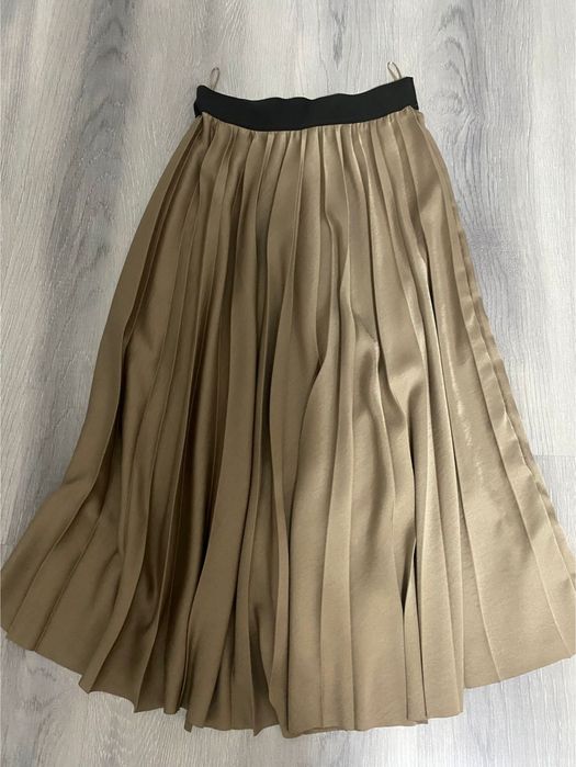 Юбки много разных