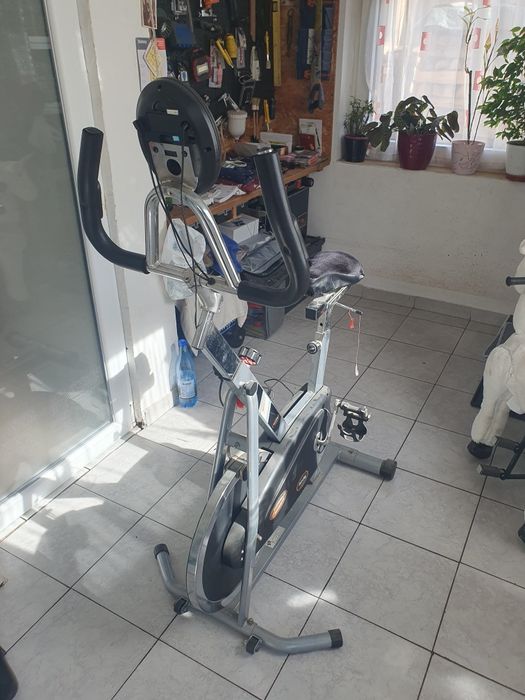 Bicicleta fitness.