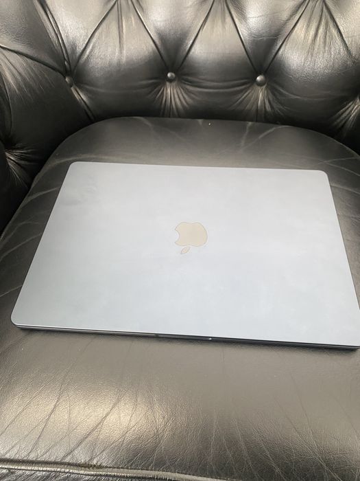 MacBook Air M4 15-inch/ 256 Gb / Midnight / Cod produs: WLTL