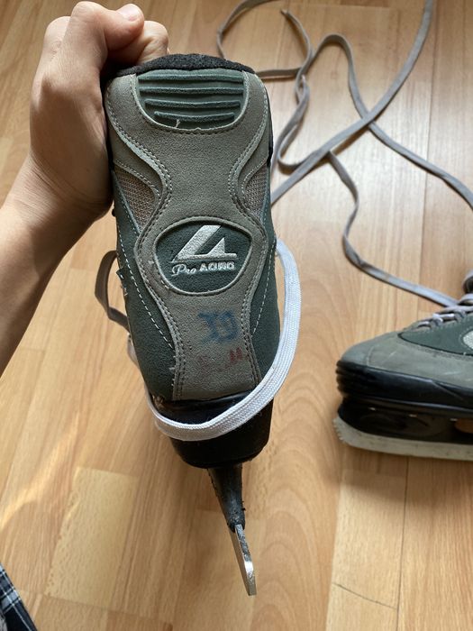 Фигурные коньки 39-40 размер