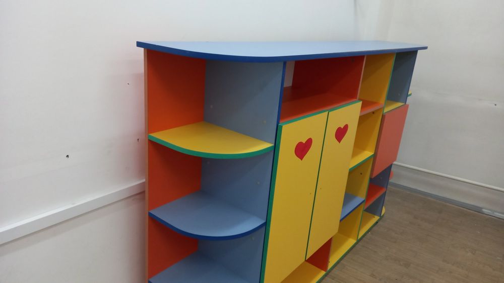 Продам шкаф стелаж