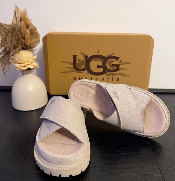 Papuci UGG - Slapi UGG Crem