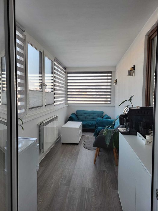 Apartament cu două camere de vânzare