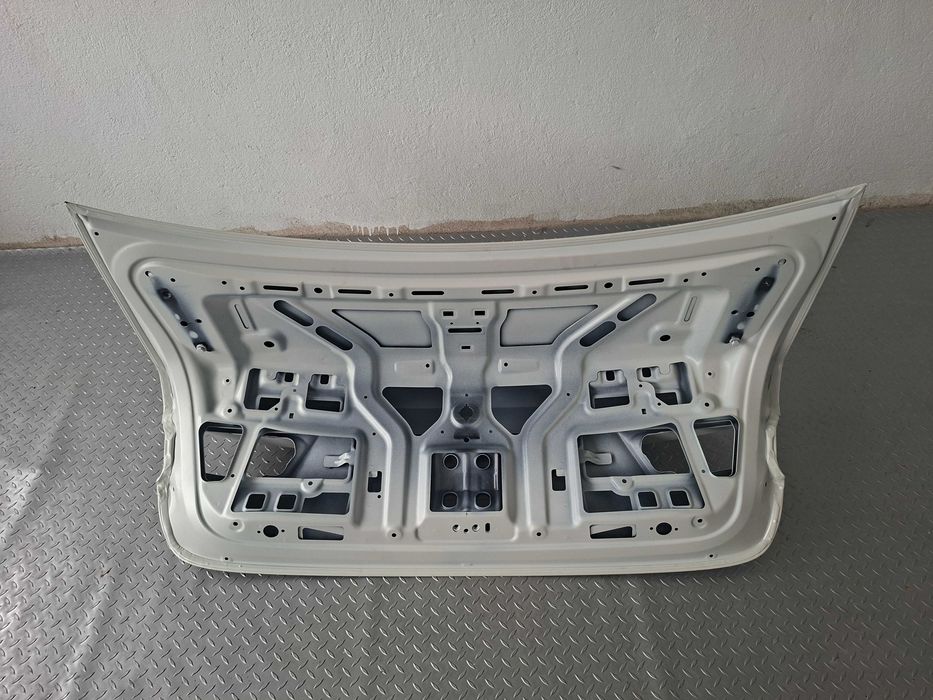 Като Нов Оригинален Заден Капак Багажник BMW G20 Бял, БМВ Г20