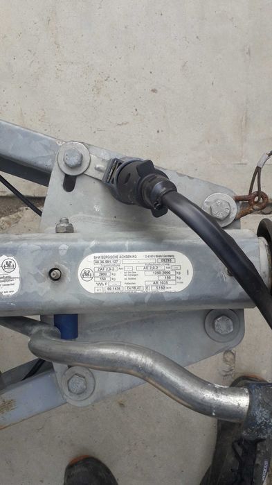 Vind remorcă pe 2 axe de 2000 kg itp făcut recent