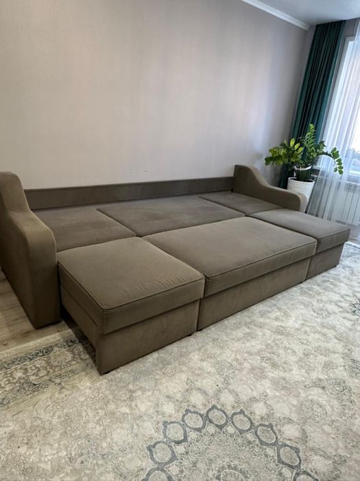 Продам диван 3 метровый