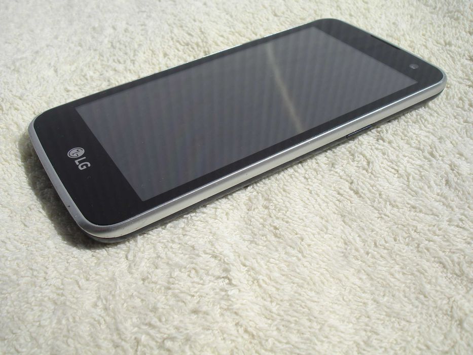 LG K4 (версия K120E) – компактен смартфон, телефон