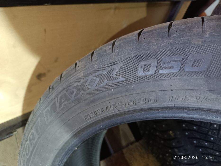 Резина Dunlop 235/55/20