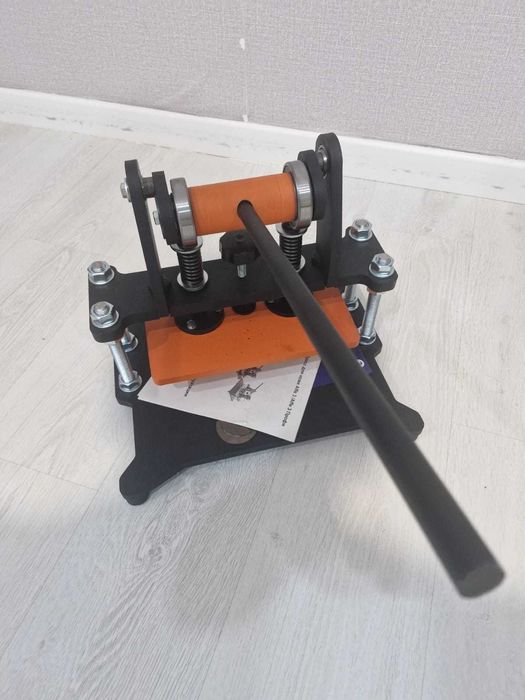 Ручной пресс для кожи Affe 3 Профи для вырубки и тиснения