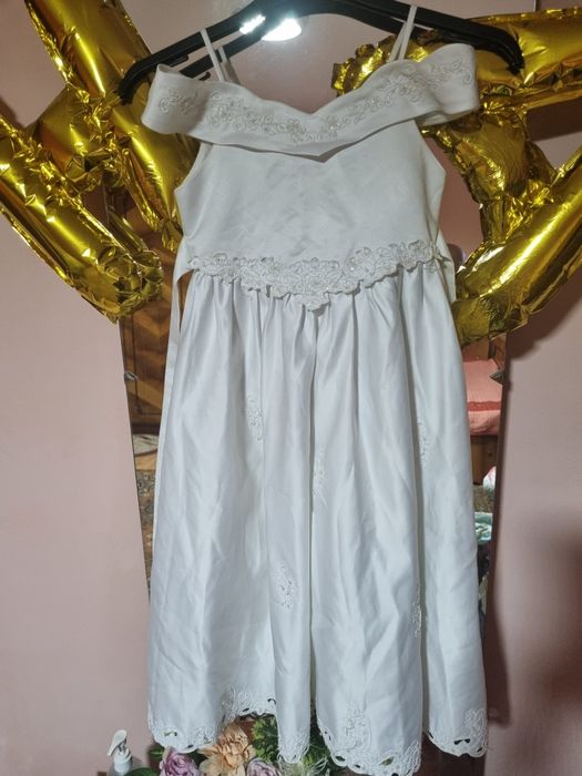 Rochițe 4-6 ani H&M și rochiță de nuntă