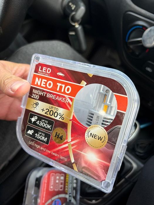 Лед лампочка h4 бу