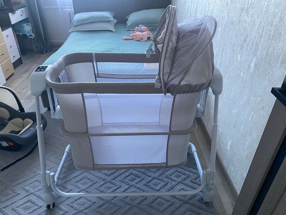 Продам манеж и шезлонг