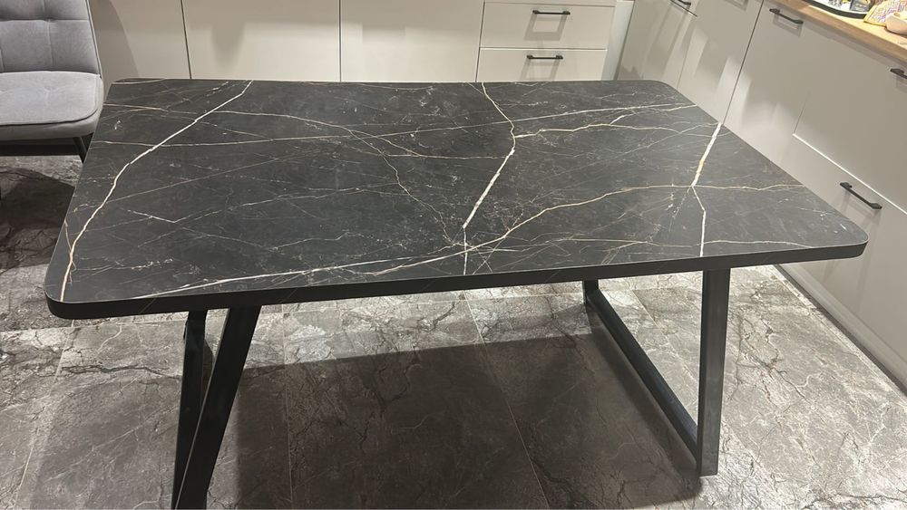 Кухонный стол 140*90