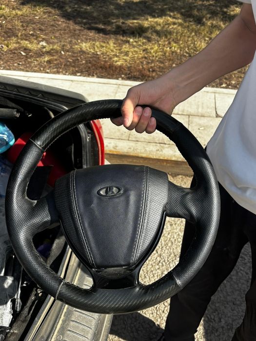 Руль приора 2. 1