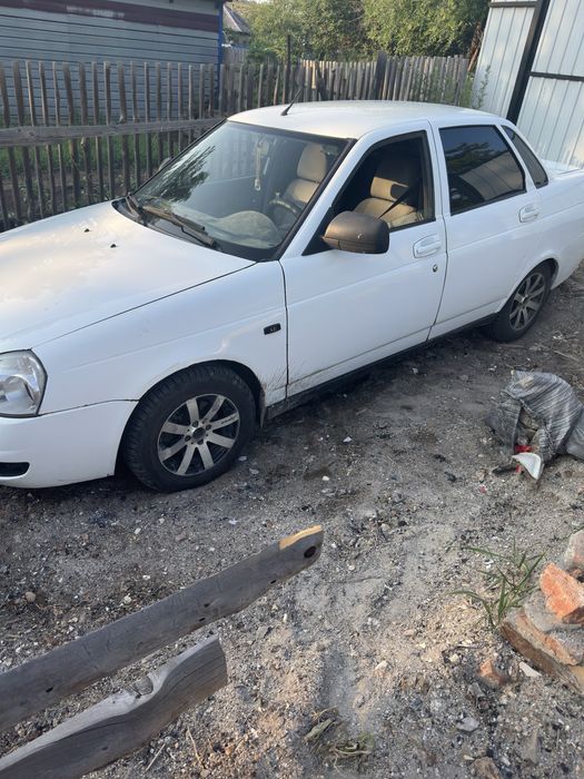 Продам приору в хорошем состоянии