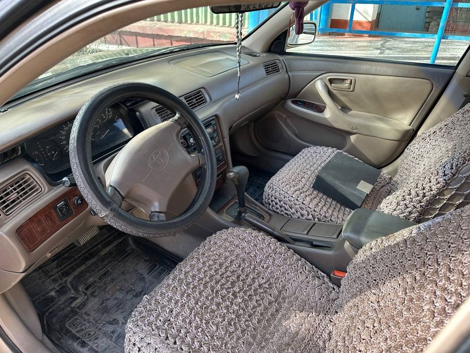 Автомобиль Toyota camry