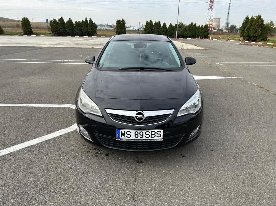 OPEL Astra 2010 — imagine 1