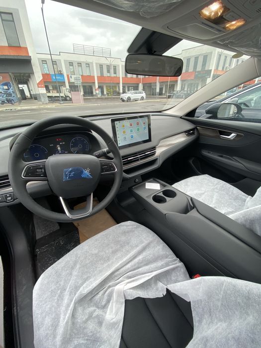 Hongqi e-qm5 Plus 610km